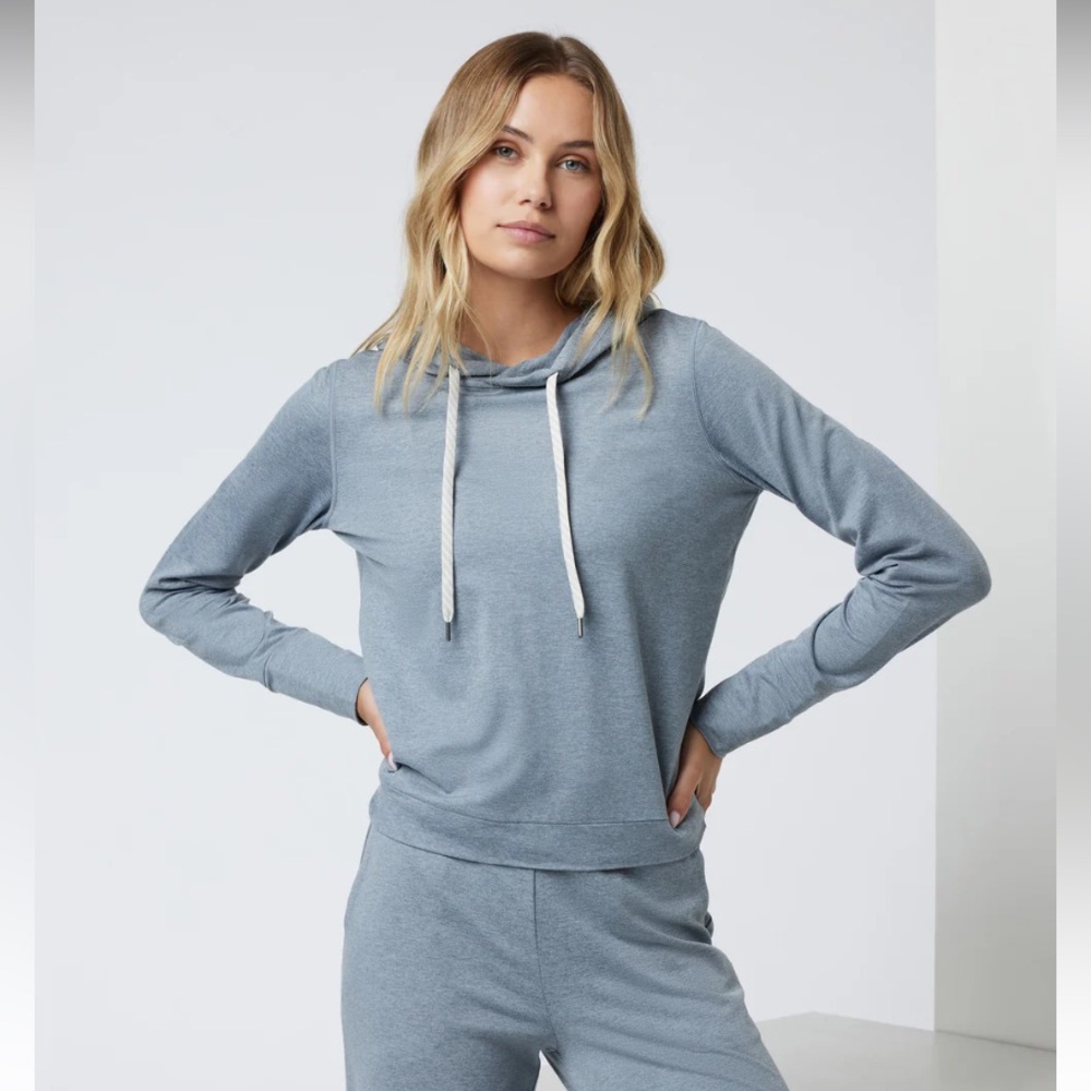 Vuori Halo Essential Hoodie Size Large